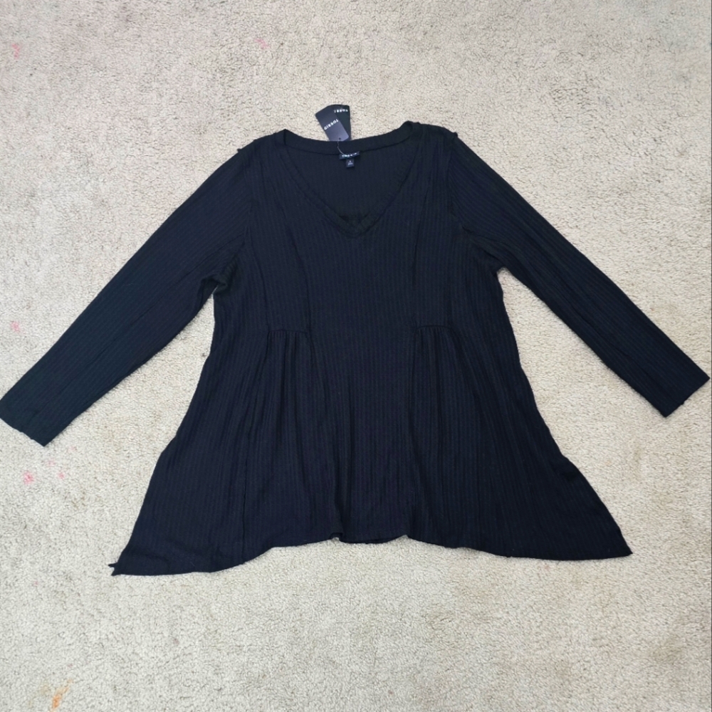 NWT Torrid Shirt Black Long Sleeve V-Neck Top Size 2XL (18/20) with Side Slits